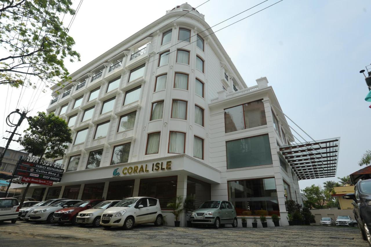 Coral Isle Hotel Kochi Exterior photo